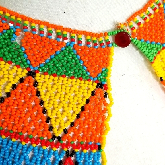 Panamanian Colorful Beaded Collar Necklace - Picture 4 of 4
